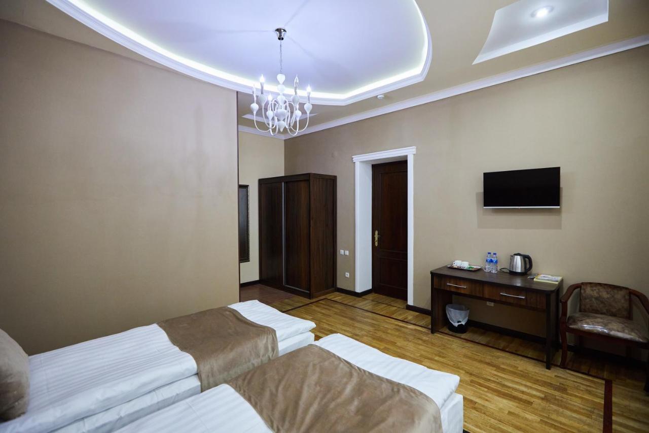 Art Elite Hotel Tashkent Ngoại thất bức ảnh