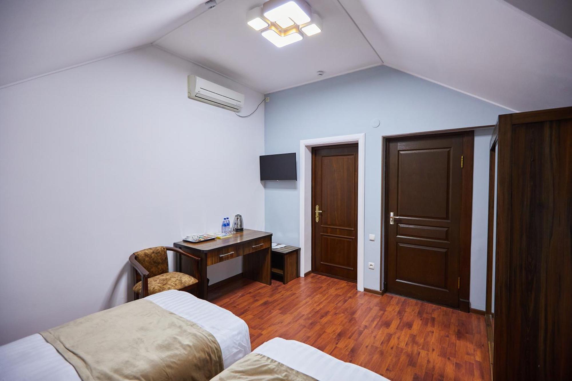 Art Elite Hotel Tashkent Ngoại thất bức ảnh