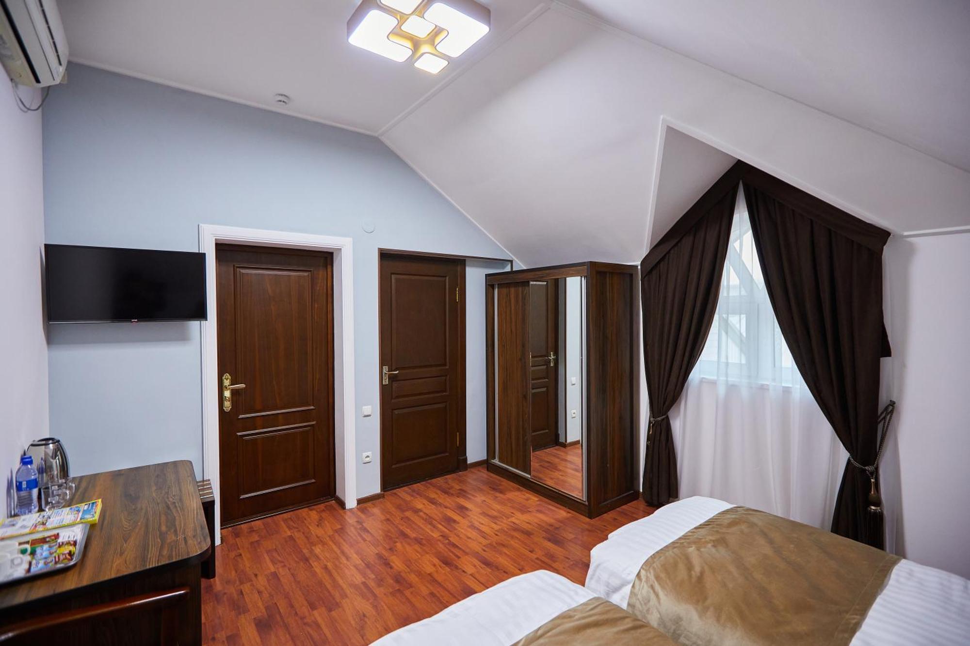 Art Elite Hotel Tashkent Ngoại thất bức ảnh
