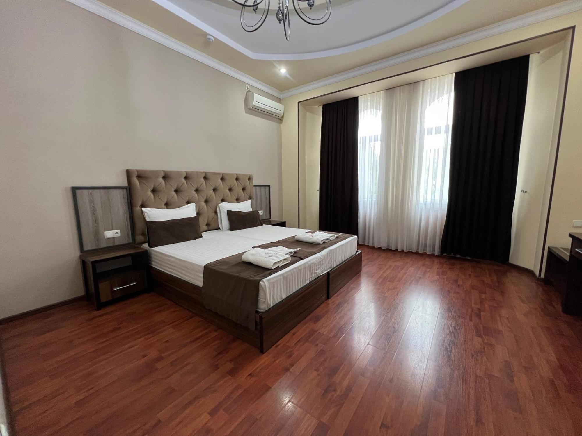 Art Elite Hotel Tashkent Ngoại thất bức ảnh